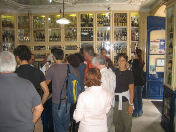 {short description of image}