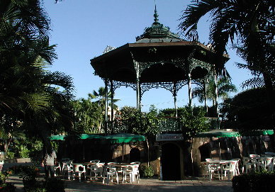 {short description of image}