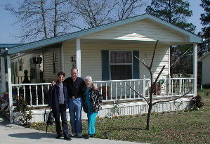 {short description of image}